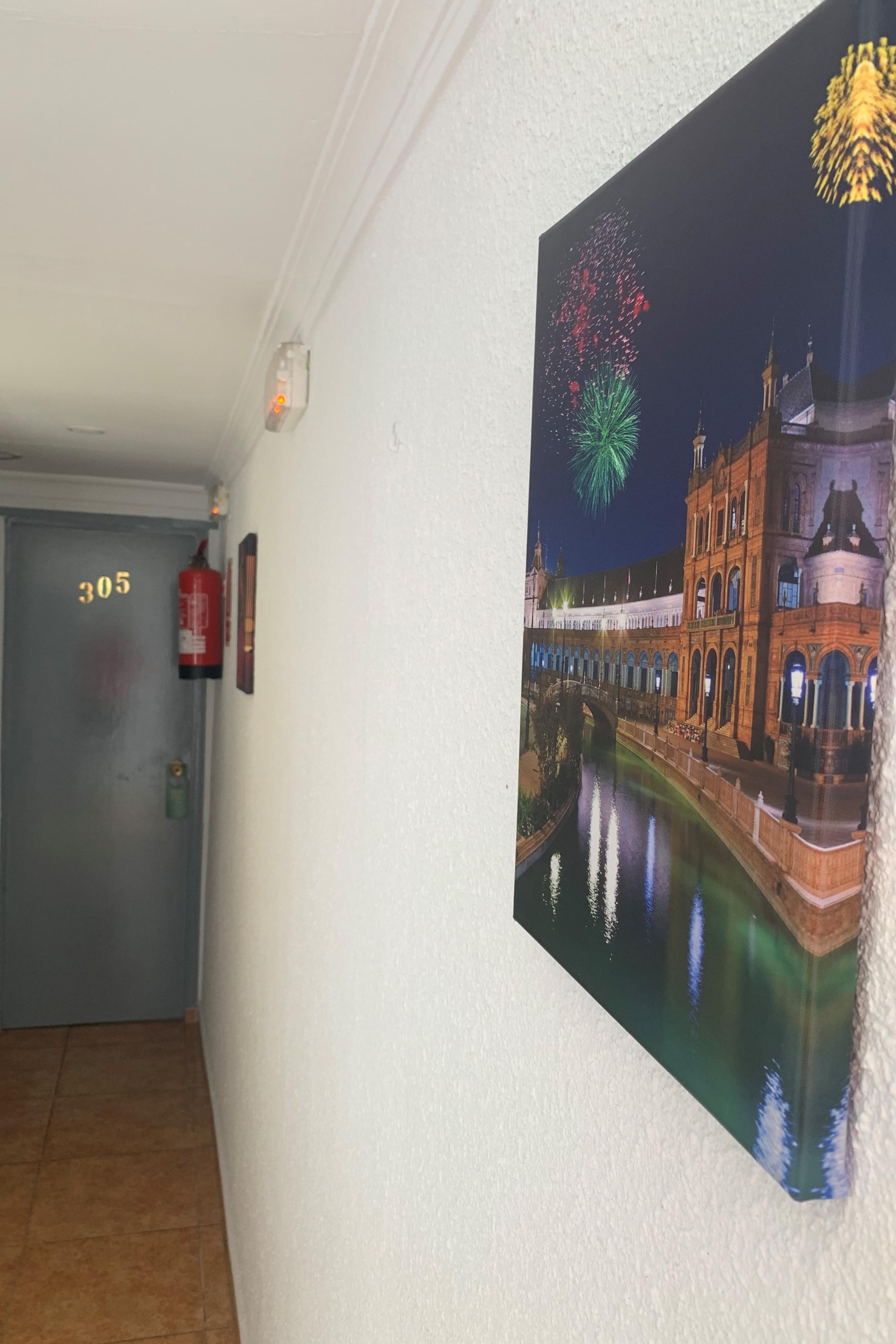 Hostal Alcobia Seville Exterior photo